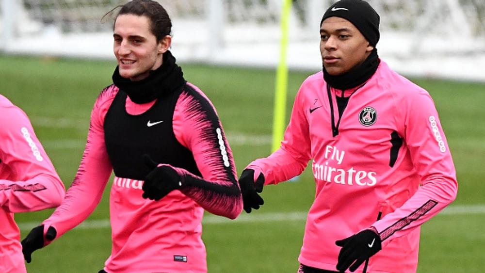 ريال مدريد يُجهز مفاجأة لبرشلونة