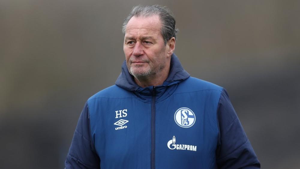 هوب ستيفنز: توليت تدريب شالكه دون عقود