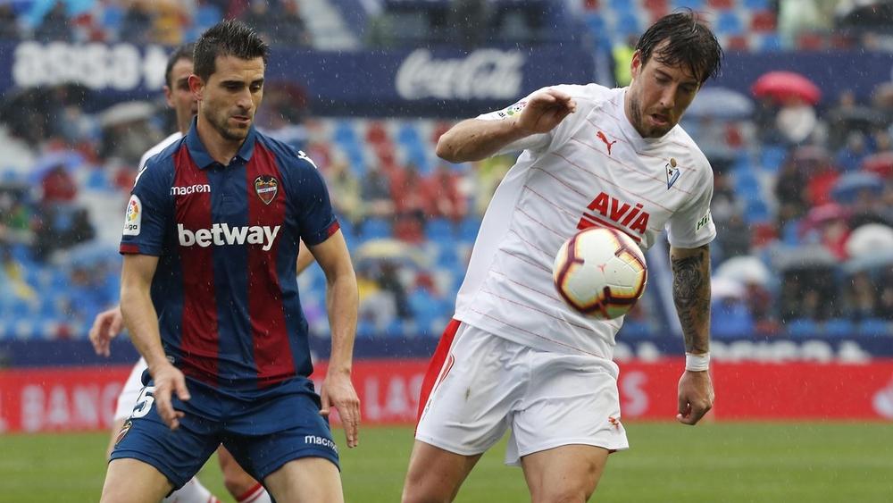 إيبار يُجبر ليفانتي على التعادل الإيجابي في الليجا