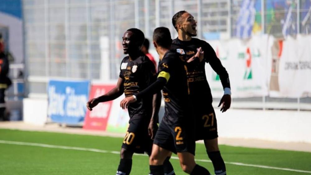 إتحاد طنجة يفرض التعادل على أولمبيك خريبكة في "ملعب الفوسفاط"