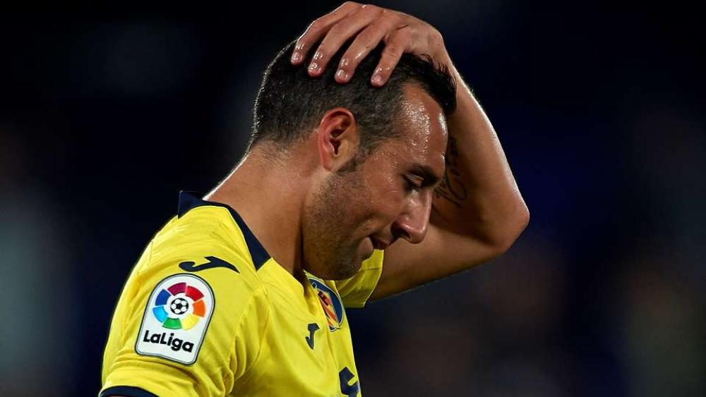 كازورلا يبكي ندماً بعد ضياع ركلة جزاء أمام بيتيس