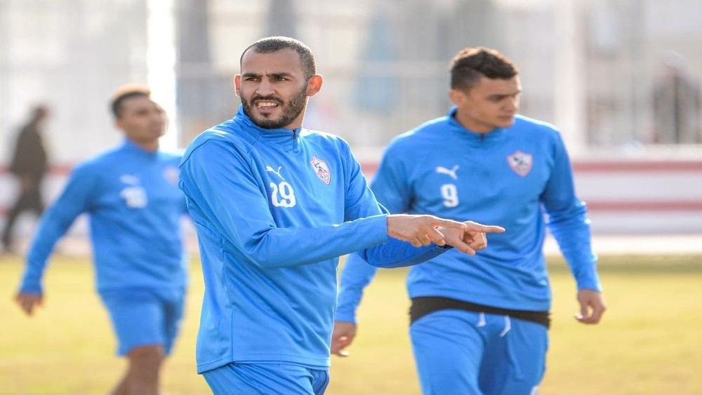 مدرب الزمالك يُسَانِدُ بوطيب ويدعوه إلى تجاهل الانتقادات