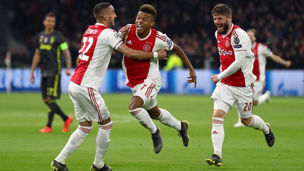 ليفربول يخاطب أياكس من أجل ضم ماني الجديد