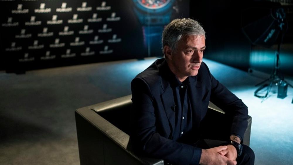 مورينيو: كلب مان يونايتد المجنون أوقف برشلونة