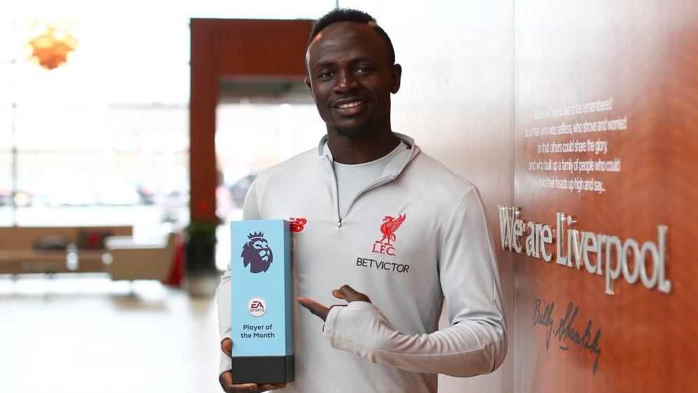 رسميًا | ماني يؤكد توهج ليفربول بجائزة جديدة