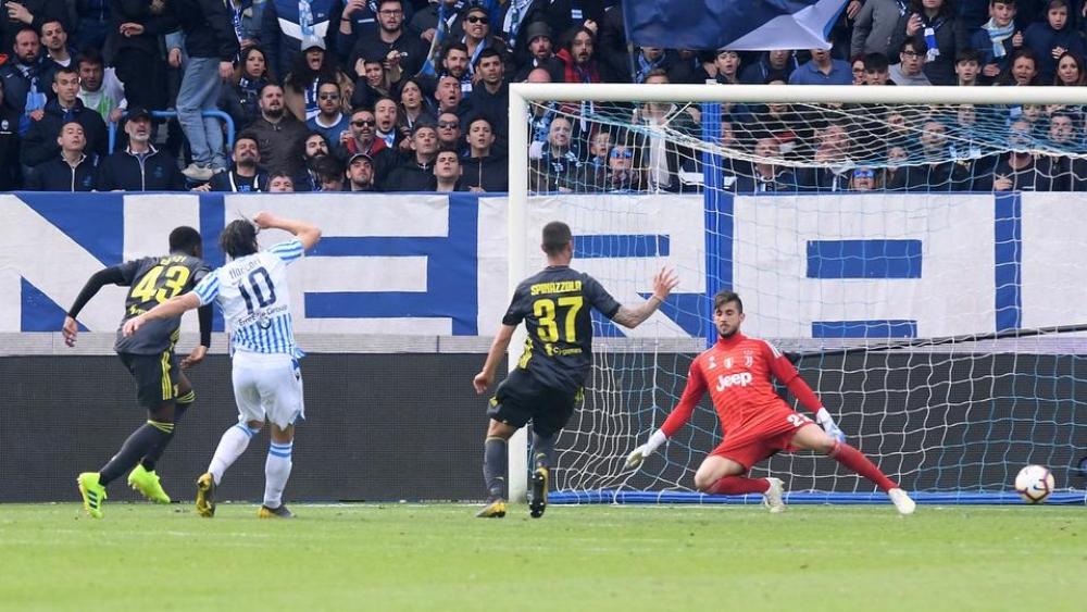 سبال يهزم يوفنتوس ويؤجل تتويجه بلقب الدوري