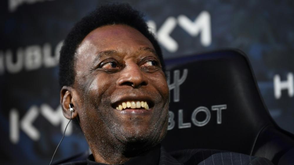 بيليه يغادر المستشفى بعد عملية جراحية ناجحة