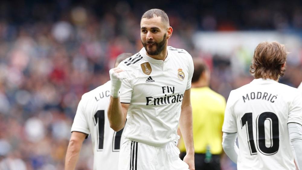 "هاتريك" بنزيمة يقود ريال مدريد لهزم أتلتيك بلباو