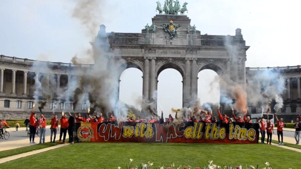 وداديو بلجيكا يحتفلون بإقتراب فريقهم من حسم لقب البطولة في قلب "العاصمة بروكسيل"