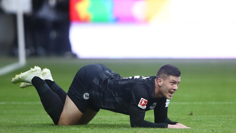 فرانكفورت مُلمحًا: لا نستطيع منع يوفيتش من ريال مدريد