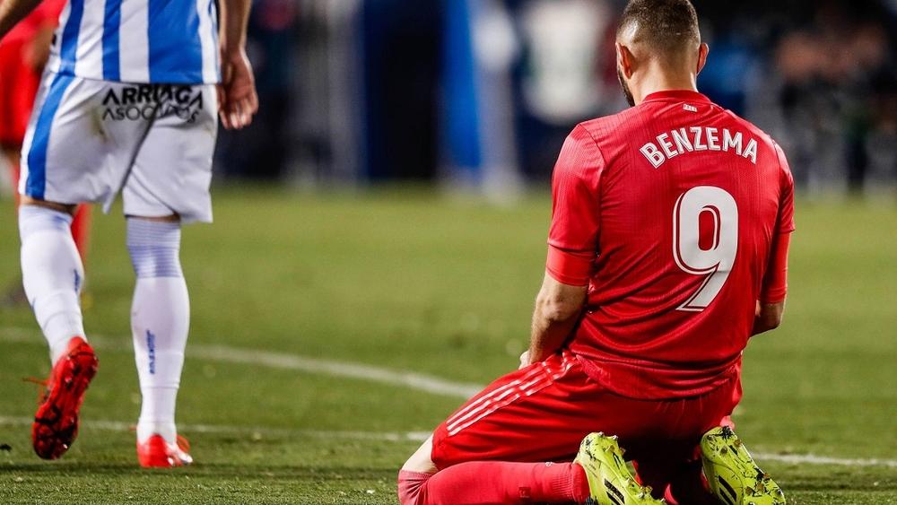 صورة | بنزيمة يلجأ لـ"الحجامة" في مرحلة التعافي من الإصابة