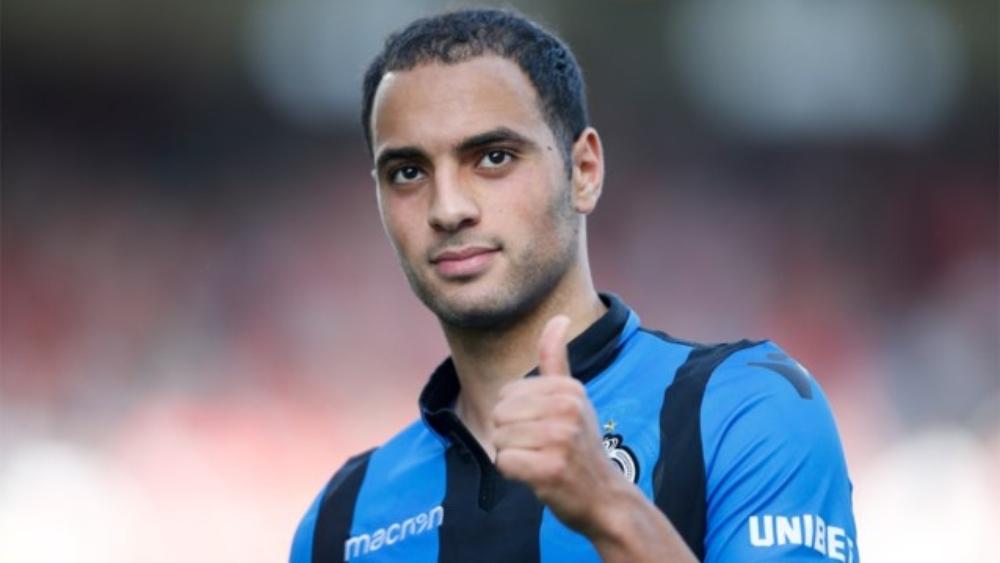 سفيان أمرابط يعيش "وضعاً غريباً" في مرحلة الحسم