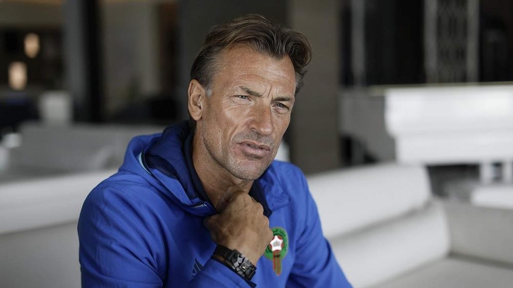 رونار يرفع معنويات زياش ومزراوي قبل اللقاء الحاسم أمام توتنهام