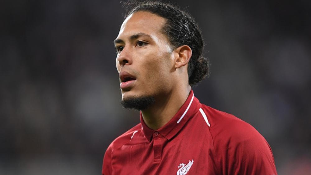 بعد صلاح وفيرمينو .. فان دايك يغيب عن تدريبات ليفربول