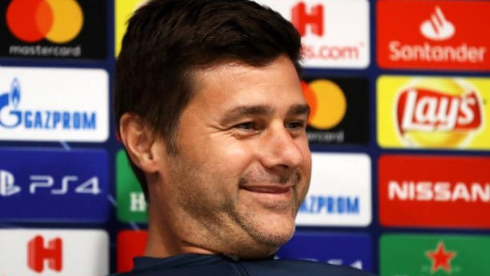 بوكيتينيو لصحفي: سأمنحك نصف مكافأة التأهل للنهائي