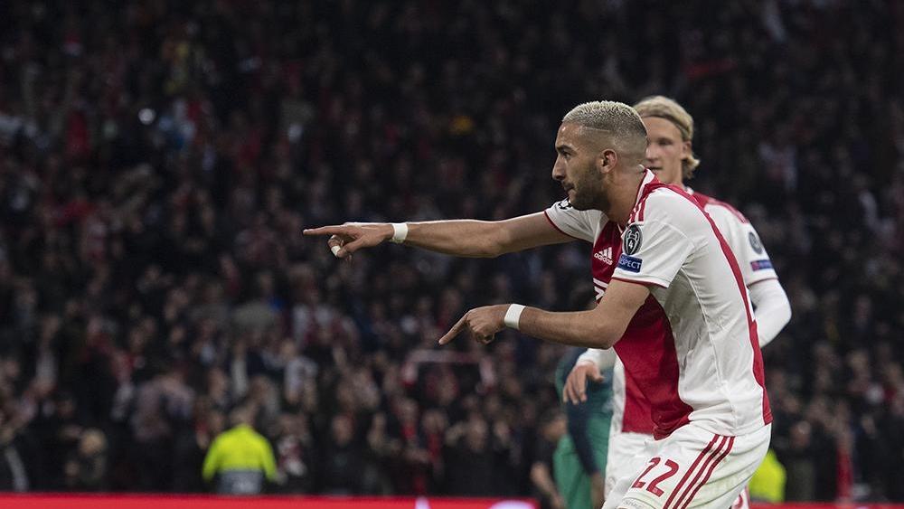 وحده ليونيل ميسي من يتفوق على حكيم زياش