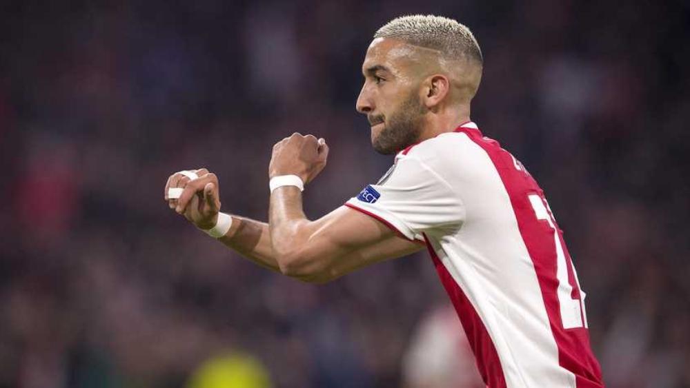 طلبٌ بجمع التوقيعات للإبقاء على زياش.. ومعاملته كـ"ميسي في برشلونة"!