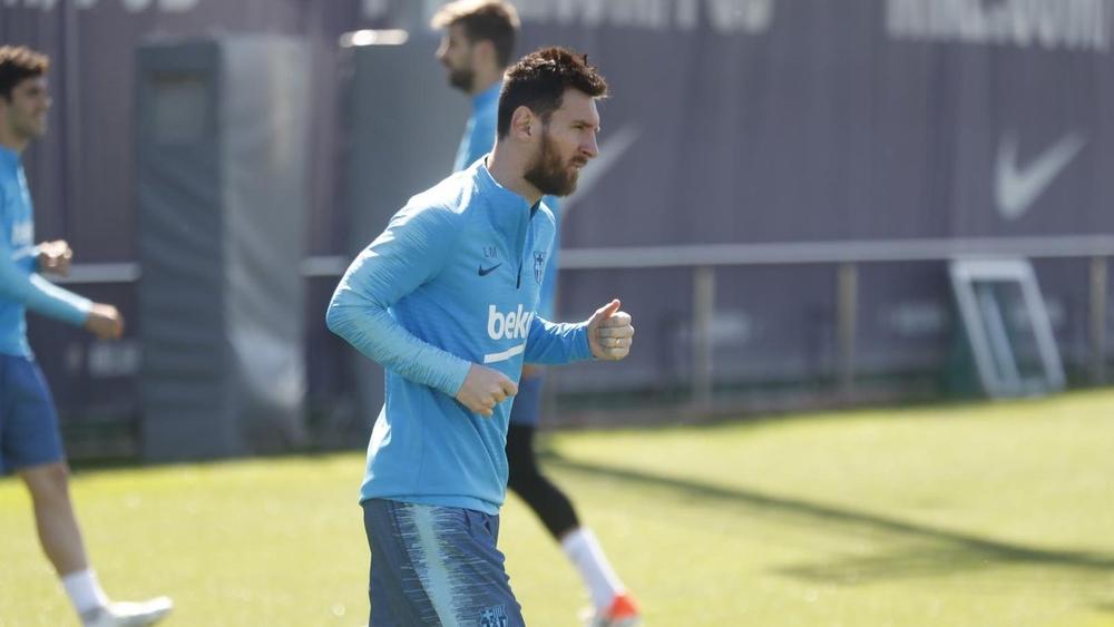 برشلونة يعود للعمل.. و"الصدمة" تسيطر على اللاعبين