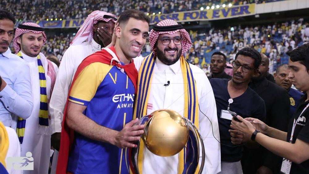 حمد الله يؤكد "فخره" بتحطيم الأرقام القياسية ويكشف رأيه في الدوري السعودي