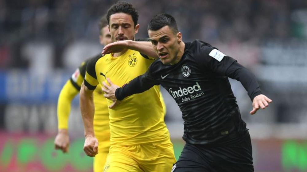 فرانكفورت يفعل بند شراء الصربي كوستيتش