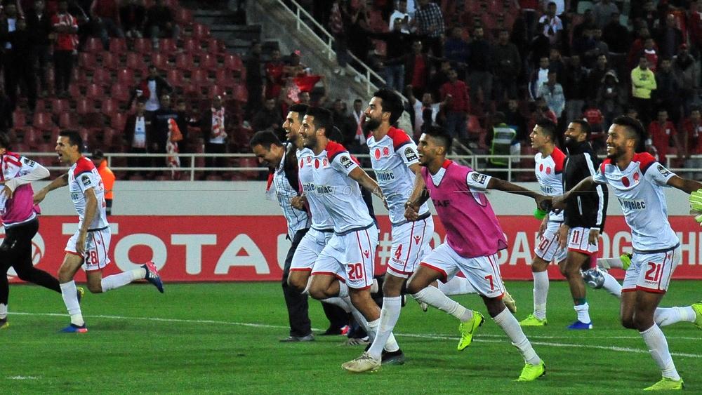 لاعبون حملوا قميص الوداد سابقا يساندون الفريق بطريقتهم "الخاصة"