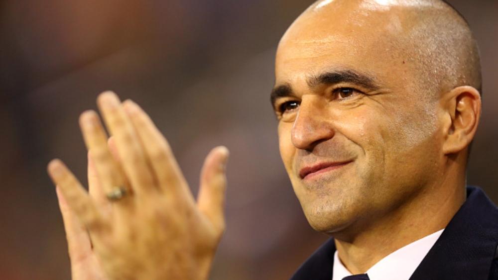 روبيرتو مارتينيز يوضح موقفه من تدريب برشلونة