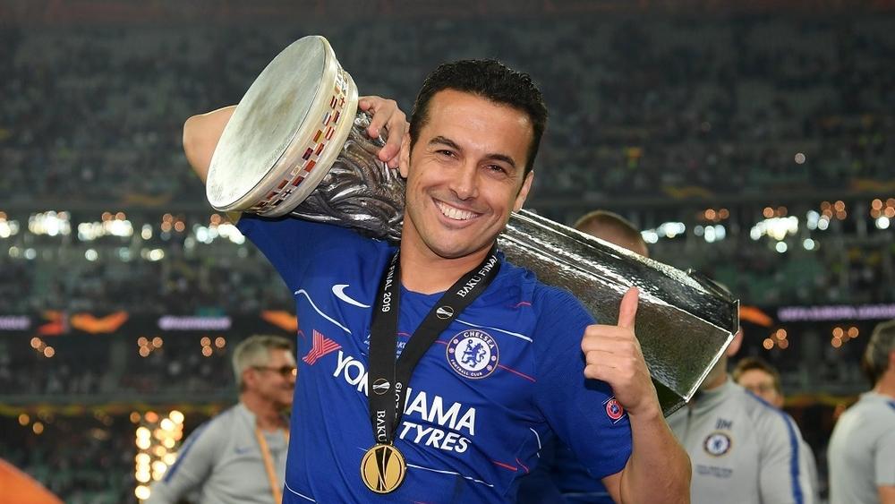 إنجاز غير مسبوق.. بيدرو يدخل التاريخ ويحقق ما عجز عنه ميسي ورونالدو