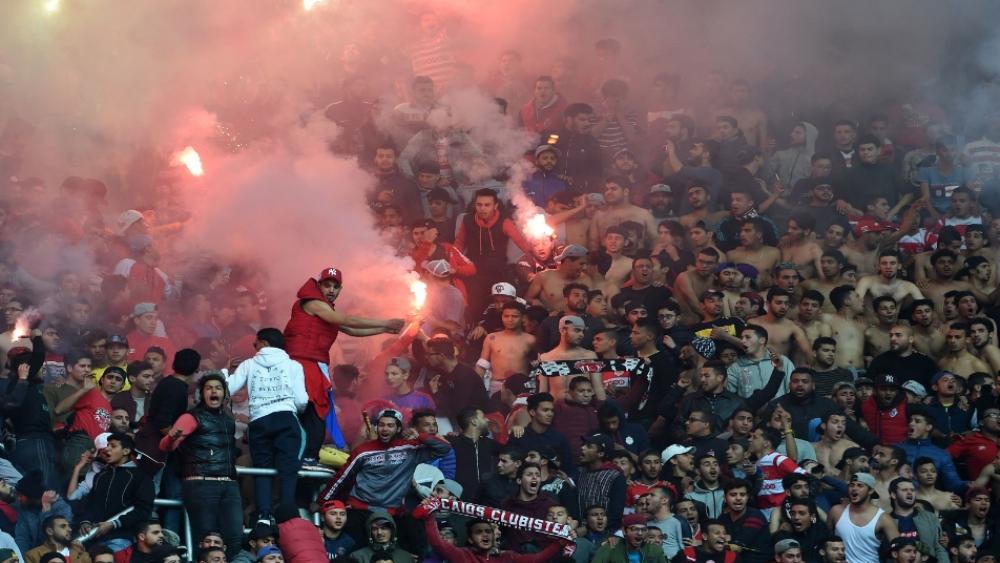 جماهير النادي الأفريقي ترفع شعار الوداد في الديربي أمام الترجي