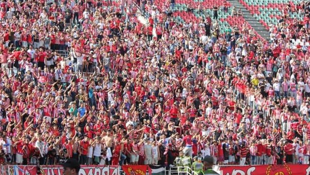 جماهير المغرب التطواني للاعبين و المكتب المسير: "حان وقت التغيير وليس في كل مرة تسلم الجرة!"