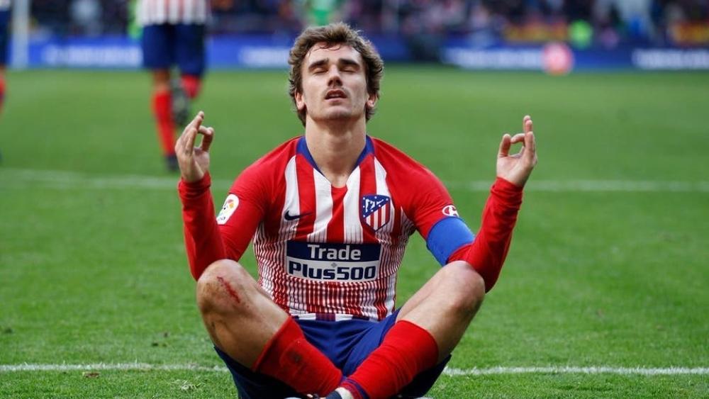 مانشستر يونايتد يضايق برشلونة في صفقة جريزمان