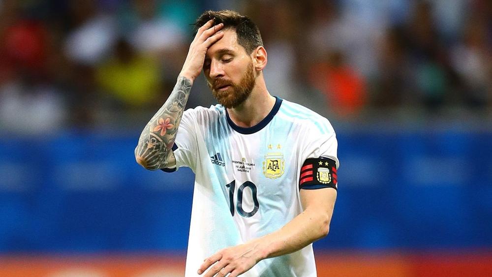 فالكاو: "ميسي؟ إنه يدفع ضريبة أن تكون الأفضل في العالم"