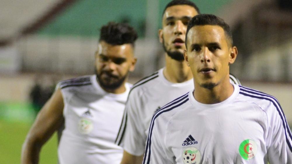 إسبانيول وفيورنتينا مهتمان بالتعاقد مع لاعب الجزائر