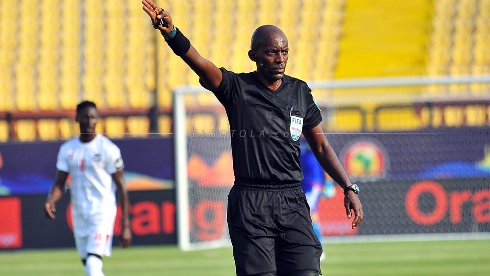 حكم مباراة الأسود حرم العناصر الوطنية من الاستراحة القانونية