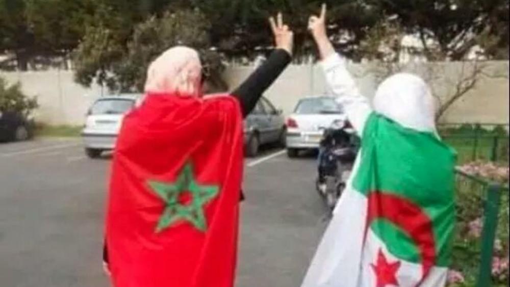 درسٌ للاستخلاص .. المغاربة والجزائريون يُرمِّمان ما حاولت السياسة إفساده