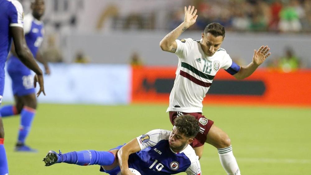المكسيك تهزم هايتي بعد وقت إضافي وتبلغ نهائي الكأس الذهبية
