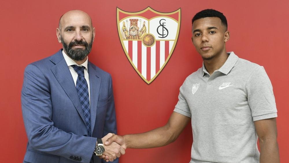 رسميا: إشبيلية يحسم أغلى صفقة في تاريخ النادي