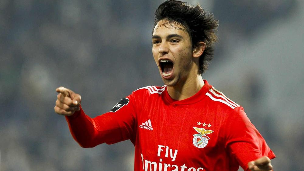 بعد انتقاله إلى أتلتيكو مدريد.. فيليكس يتفوق على كريستيانو ويصبح خامس أغلى صفقة في التاريخ