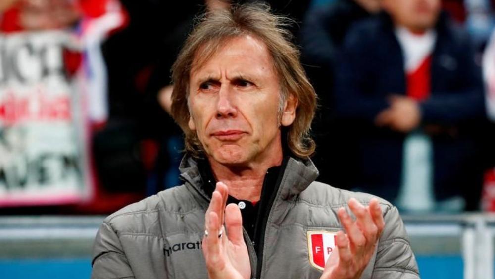 مدرب البيرو: لا يوجد خيار سوى الفوز على البرازيل