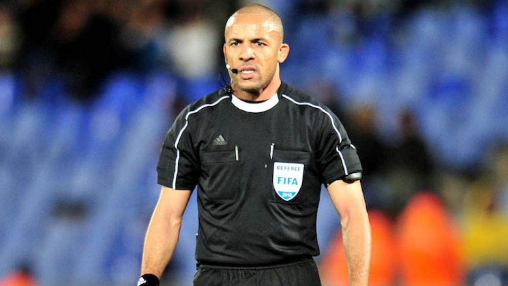 الأنغولي مارتينس يقود ثالث مبارياته لـ"الأسود" .. وهكذا أثار الجدل مع الكرة المغربية في الماضي