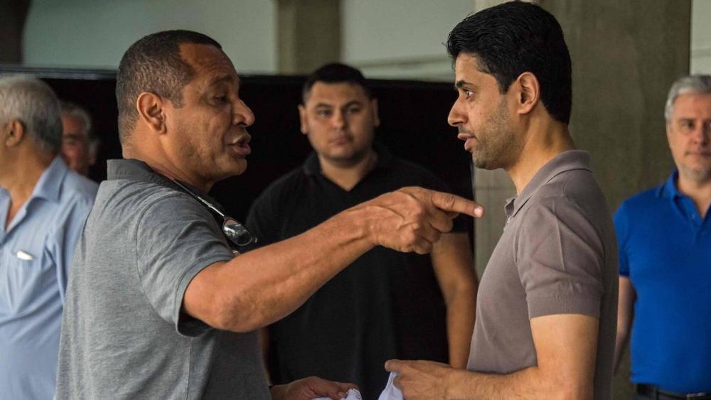 والد نيمار يخرج عن صمته ويرد على باريس سان جرمان: "النادي كان على علم بما قمنا به"