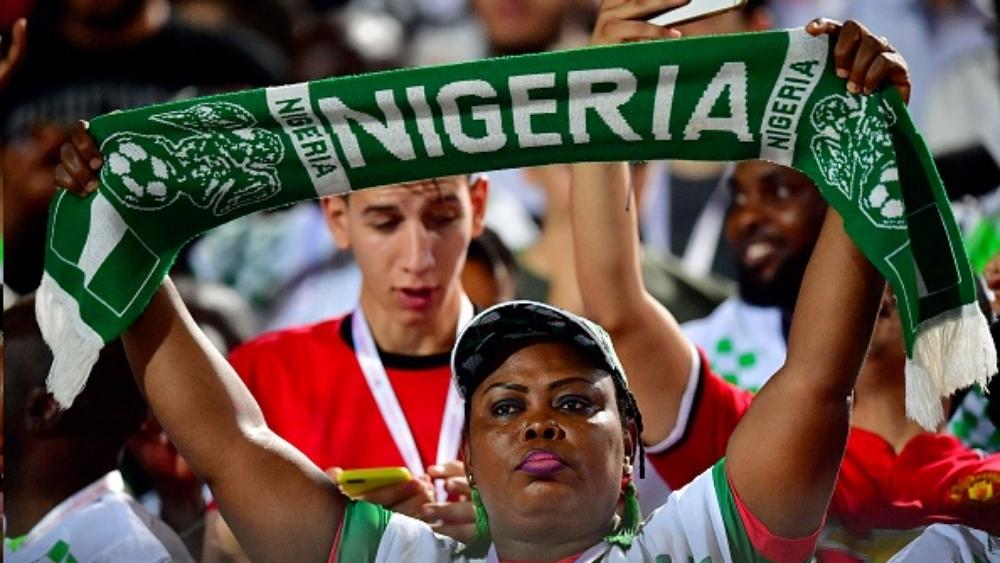 الجماهير المصرية تهتف باسم نيجيريا .. وتهلل لإقصاء جنوب أفريقيا