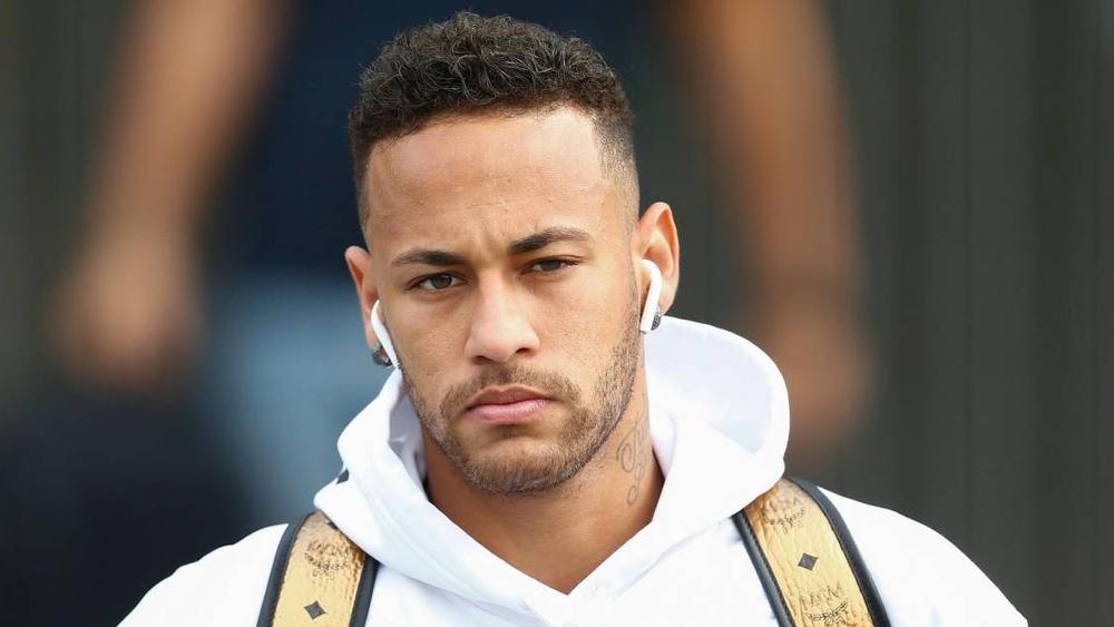 نيمار يستأنف تداريبه مع سان جيرمان .. هل ينتهي الخلاف بينهما؟