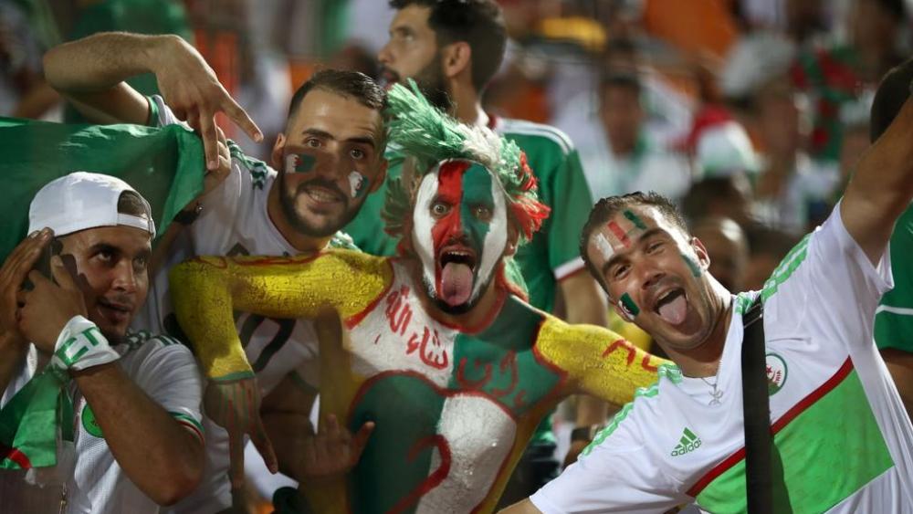 احتفالات صاخبة تعم أنحاء الجزائر بعد بلوغ نهائي كأس أمم أفريقيا