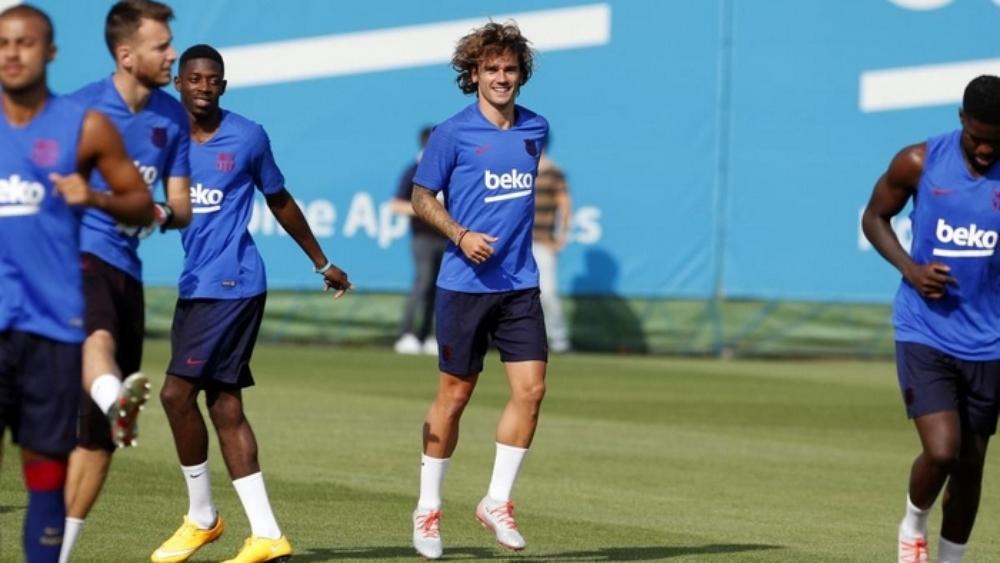 جريزمان يظهر لأول مرة في تدريبات برشلونة