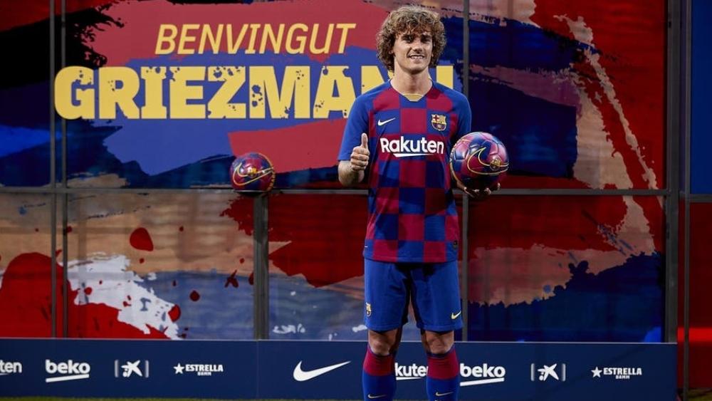 غريزمان: ميسي "وجه كرة القدم".. وجئت لمساعدته