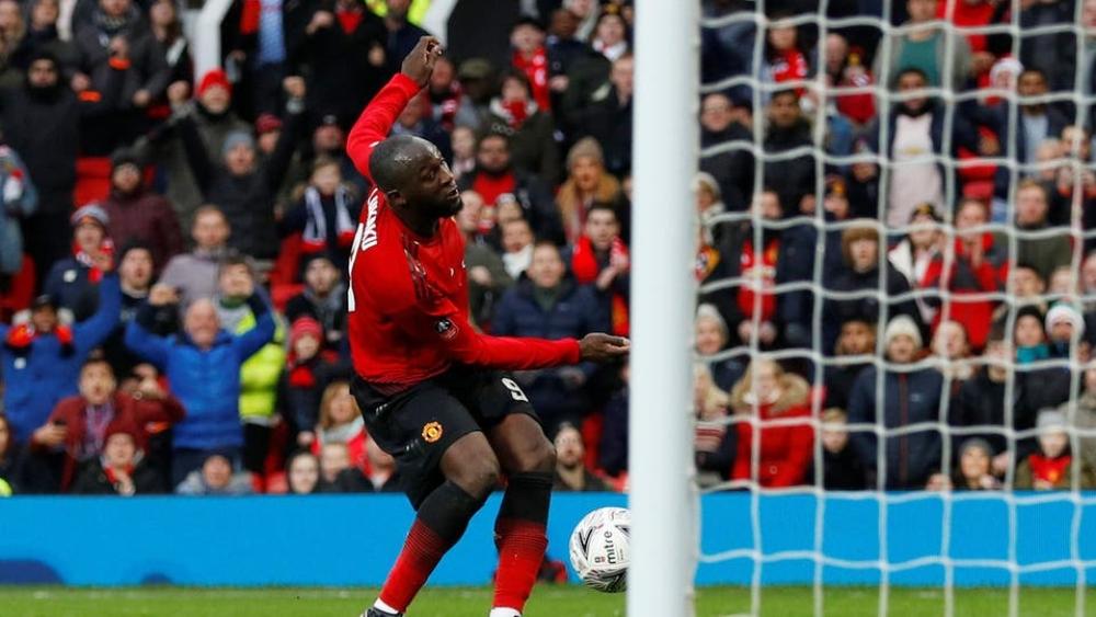 إنتر ينوي التقدم بعرض جديد لضم لوكاكو