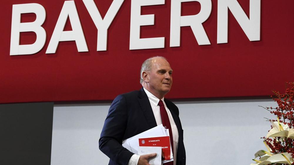 هونيس يتخلى عن منصبه كرئيس لبايرن ميونخ