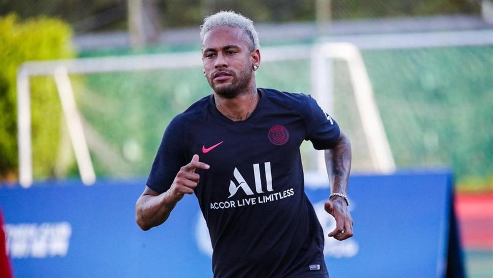 بنك قطر الوطني يوجه رسالة غير مباشرة لنيمار: "قبل المرور للخطوة الموالية تأكدوا أنكم تتخذون القرار الأفضل"