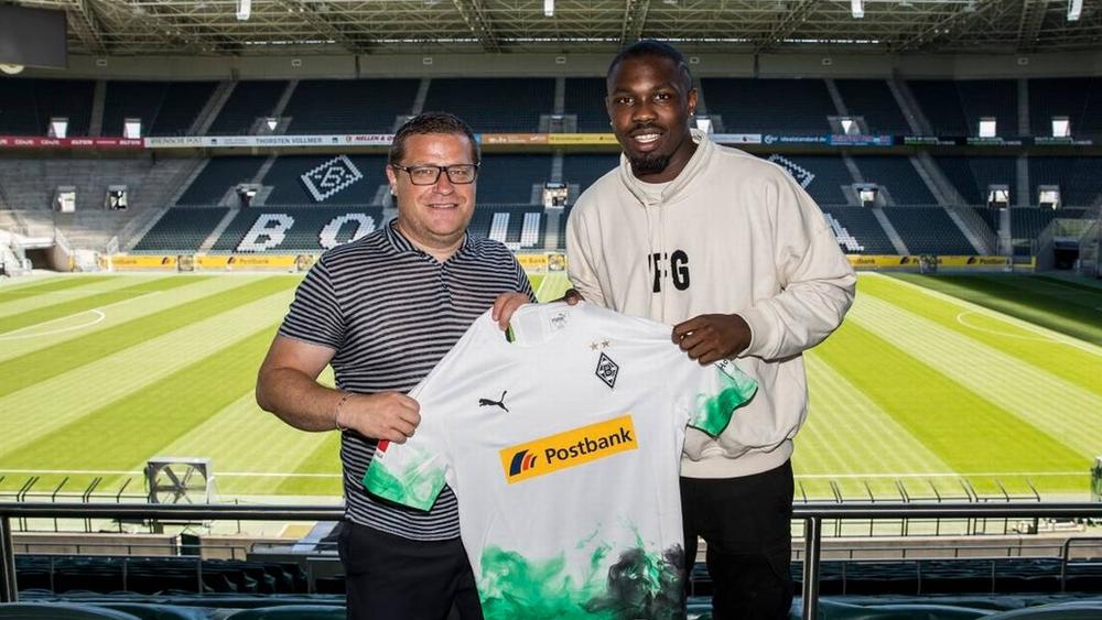 عندما أعطى ابن ليليان تورام حذاء ميسي لأحد أصدقائه "دون أن يعلم"