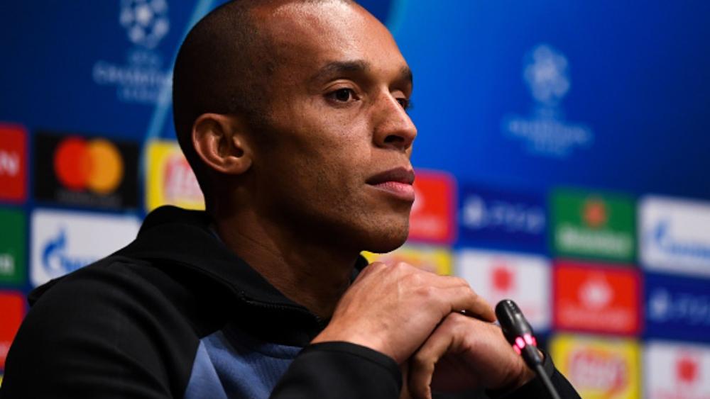 رسميًا | إنتر يعلن مغادرة البرازيلي ميراندا